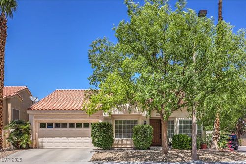 8800 Crescent Ridge Lane, Las Vegas, NV, 89134 | Card Image