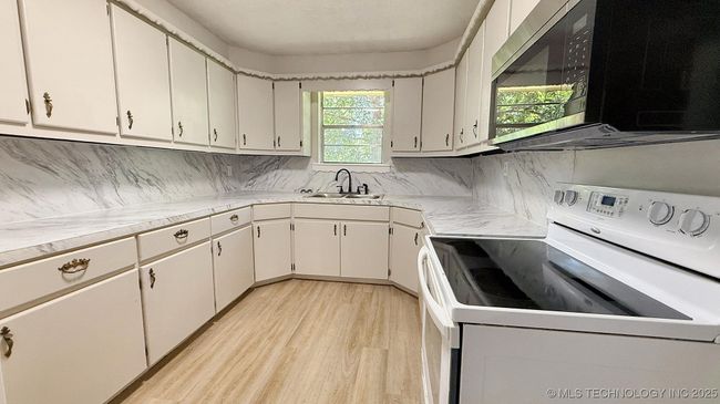 20596 E Whipperwill Rd, House other with 1 bedrooms, 1 bathrooms and null parking in Tahlequah OK | Image 13