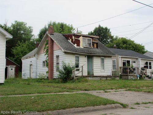 3609 Whitney Ave, Flint, MI, 48532-5241 | Card Image
