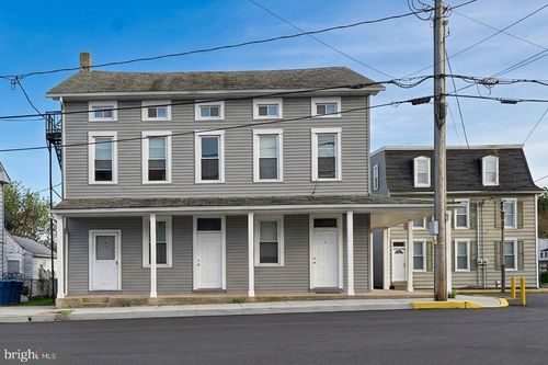8 E Broadway Ave, ETTERS, PA, 17319 | Card Image