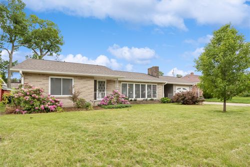 1241 29th St Ne, Cedar Rapids, IA, 52402-4003 | Card Image