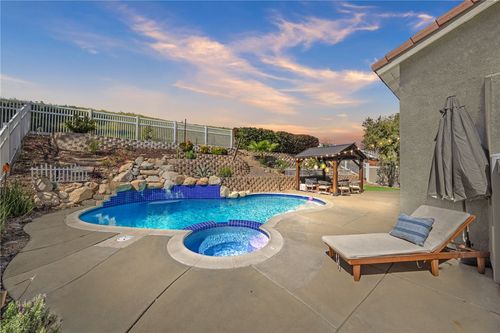 32924 Charmes Ct, Temecula, CA, 92592 | Card Image