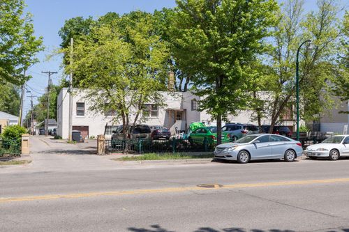 3318 E Lake St, Minneapolis, MN, 55406-2077 | Card Image