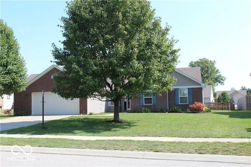 1819 Oconner Ct, Avon, IN, 46123-5301 | Card Image