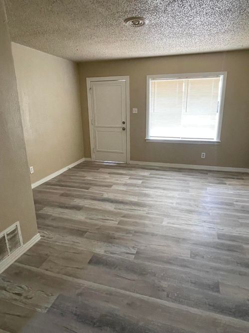 2310 38th St, Lubbock, TX, 79412-1013 | Card Image