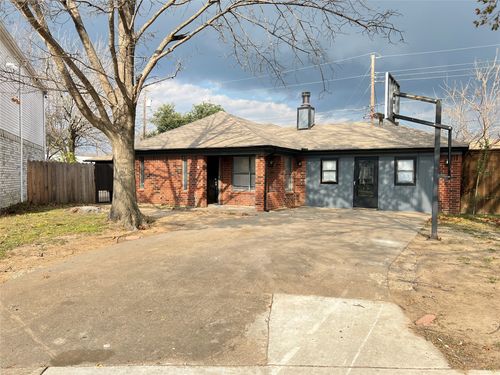 213 Alexander Ct, Irving, TX, 75061-4742 | Card Image