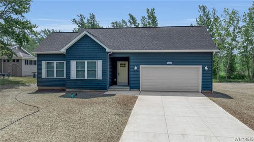 6361 Webster Road, Orchard Park, NY, 14127 | Card Image