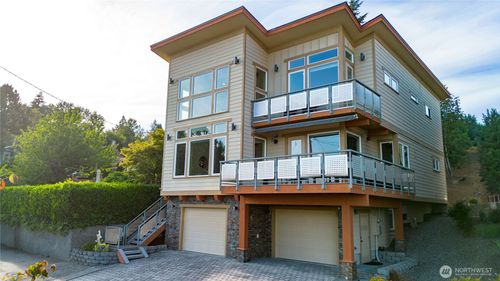 4018 E E Maryland St, Bellingham, WA, 98226-4427 | Card Image
