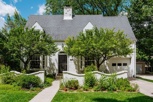 2559 N 86th Street, Wauwatosa, WI, 53226 | Card Image