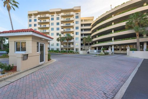 1d6-3 Oceans West Boulevard, DAYTONA BEACH SHORES, FL, 32118 | Card Image