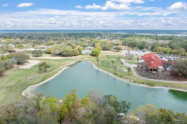 7008 Turnberry Cir, House other with 4 bedrooms, 2 bathrooms and 3 parking in Navarre FL | Image 52