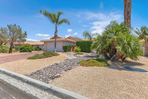 9680 Apawamis Rd, Desert Hot Springs, CA, 92240-1113 | Card Image