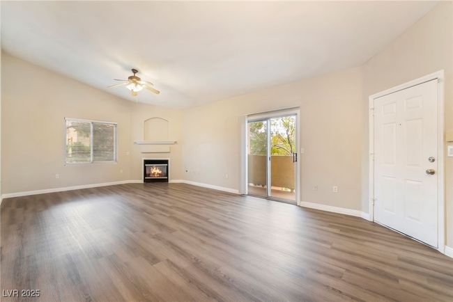 UNIT-202 - 3925 Lazy Pine St, Condo with 2 bedrooms, 2 bathrooms and 19 parking in Las Vegas NV | Image 5