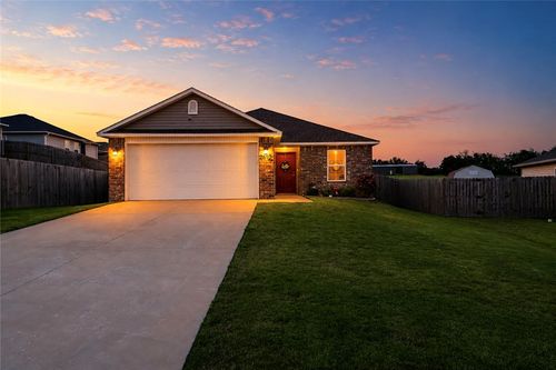 2610 Broken Spoke Ln, Farmington, AR, 72730-3172 | Card Image