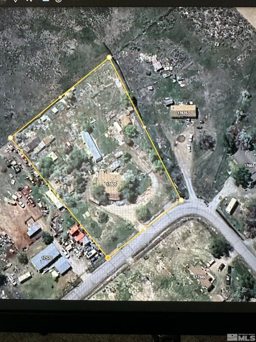 17605 W Aspen Cir, Reno, NV, 89508-6456 | Card Image