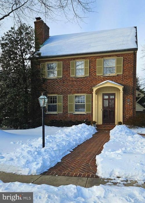 1812 N Hancock St, ARLINGTON, VA, 22201-5112 | Card Image