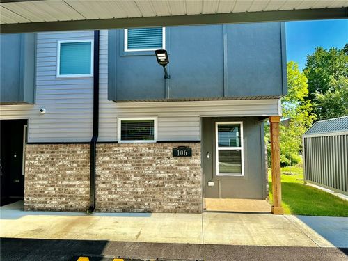 106-911 N Rupple Rd, Fayetteville, AR, 72704-7241 | Card Image