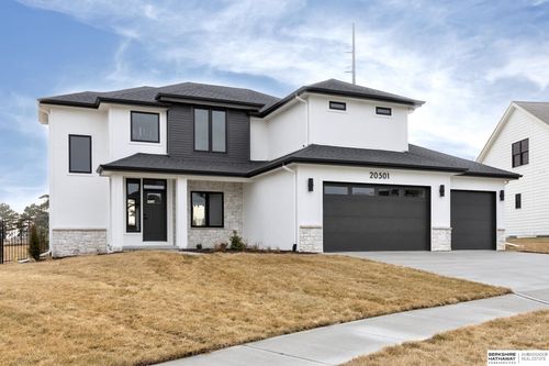 20501 Ogden St, Elkhorn, NE, 68022-4171 | Card Image