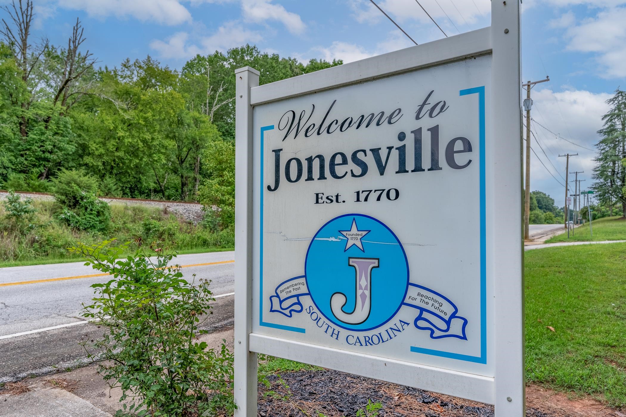 Land in Jonesville 2