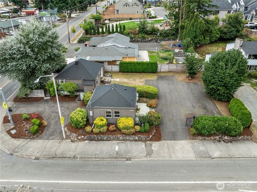 27003 124th Ave Se, Kent, WA, 98030-8906 | Card Image
