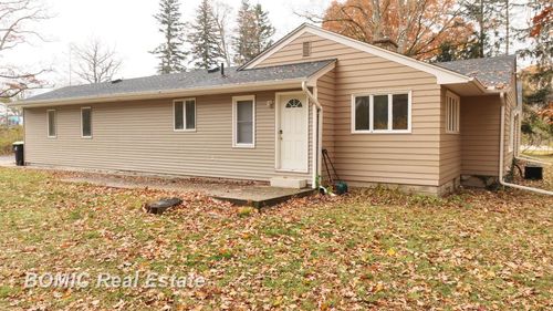 3700 N Saginaw Rd, Midland, MI, 48640-2305 | Card Image