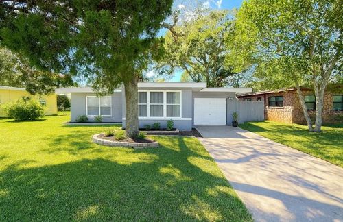 808 Derbyshire Rd, Daytona Beach, FL, 32117-4510 | Card Image