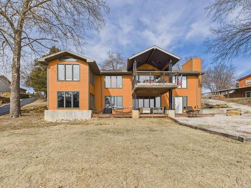 833 190th St, Fort Scott, KS, 66701-8787 | Card Image