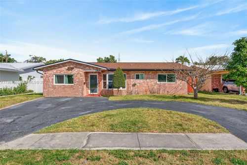1919 Nw 38th St, Oakland Park, FL, 33309-4411 | Card Image