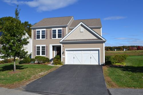 8 Spicebush Ct, Hopkinton, MA, 01748-2793 | Card Image