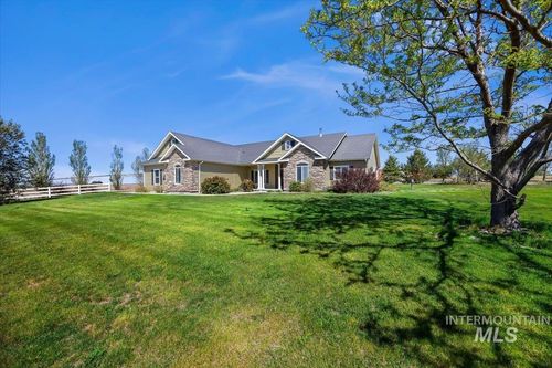 4150 E 3200 S, Hansen, ID, 83334 | Card Image