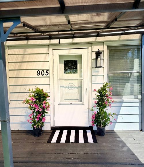 905 Rockland Rd, Lake Bluff, IL, 60044-2220 | Card Image