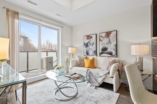 214-1085 Danforth Road, Scarborough, ON, L3R1A4 | Card Image