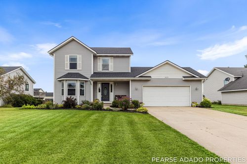 8325 Bennigan Ln, Zeeland, MI, 49464-9148 | Card Image