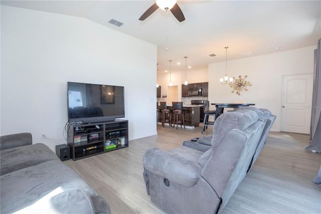 417 Pinecrest Loop, House other with 3 bedrooms, 2 bathrooms and null parking in DAVENPORT FL | Image 18