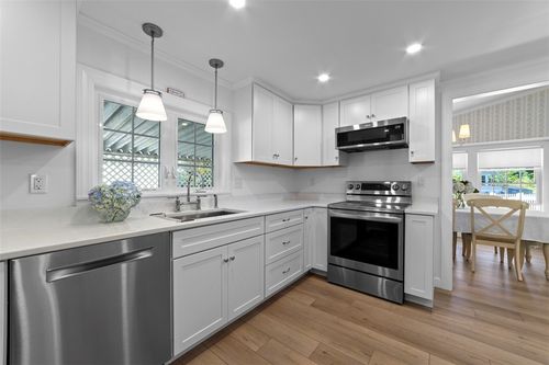 165 Little Pond Rd, South Kingstown, RI, 02879-4490 | Card Image