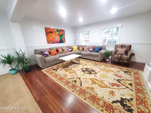 b-92 Valley Rd, Cos Cob, CT, 06807-2210 | Card Image