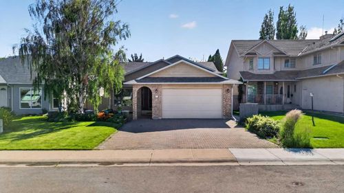 50 Sherwood Cres W, Lethbridge, AB, T1K6G3 | Card Image