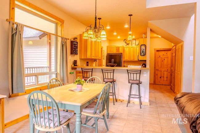 6 Three Point Rd, House other with 4 bedrooms, 3 bathrooms and 2 parking in Cascade ID | Image 9