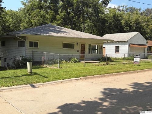 9704 N 31st St, Omaha, NE, 68112-1511 | Card Image