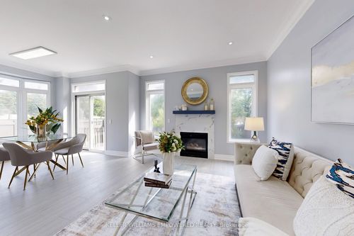71 Mansfield Lane, Unionville, ON, L3P7S7 | Card Image