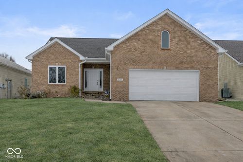 6206 Regency Dr, Columbus, IN, 47203-4593 | Card Image