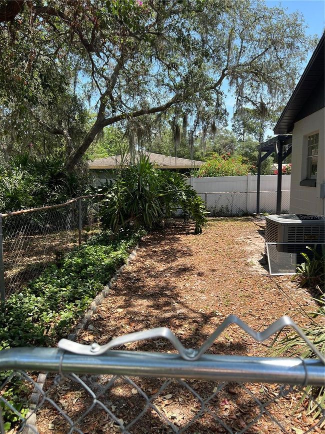261 Deleon Rd, House other with 3 bedrooms, 2 bathrooms and null parking in Debary FL | Image 27