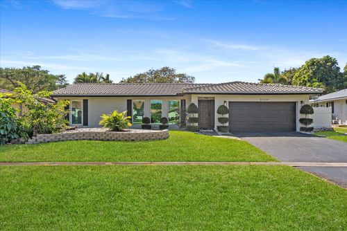 8264 Shadow Wood Blvd, Coral Springs, FL, 33071-6736 | Card Image