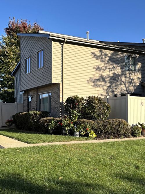 776-776 Lake Rd, New Lenox, IL, 60451-3644 | Card Image