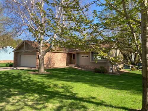 875 20th St, Windom, MN, 56101-1132 | Card Image