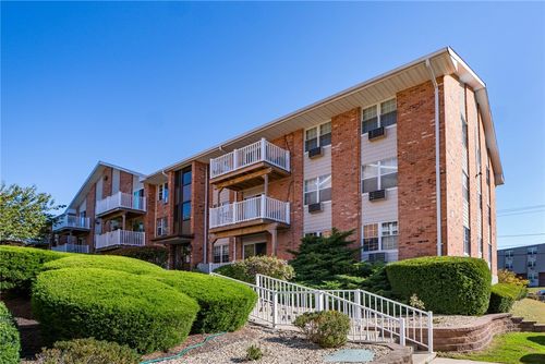 apt-4c-43 Bullocks Point Ave, Riverside, RI, 02915-5368 | Card Image