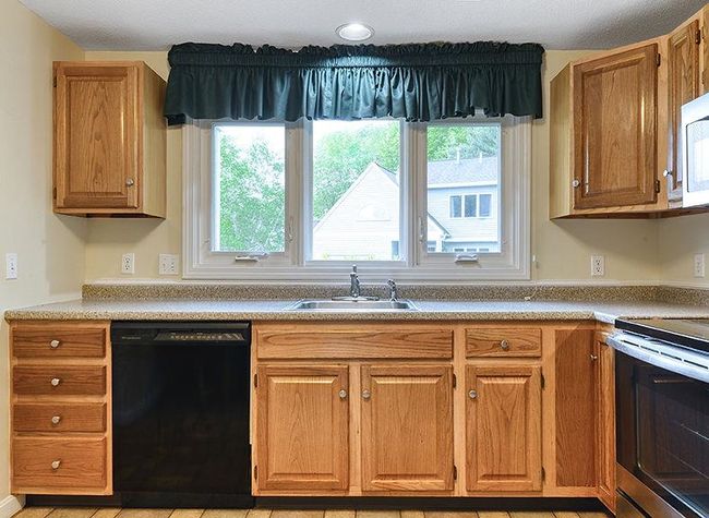 1 Wesley Rd, Condo with 4 bedrooms, 2 bathrooms and null parking in Keene NH | Image 11