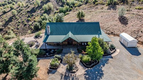 6800 W Murray Creek Rd, Mountain Ranch, CA, 95246-9481 | Card Image