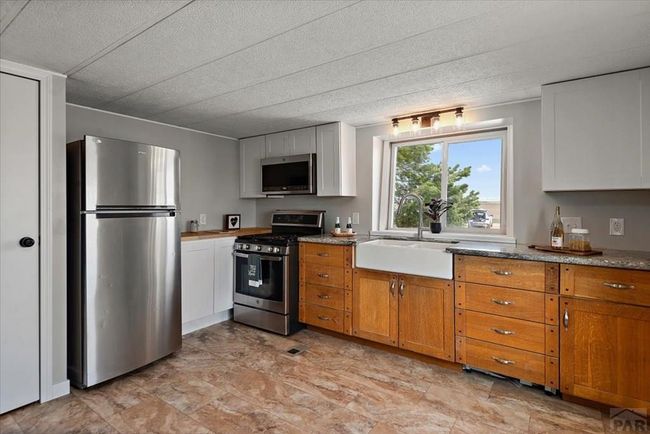 37155 E Jones Rd, House other with 2 bedrooms, 3 bathrooms and 2 parking in Yoder CO | Image 11