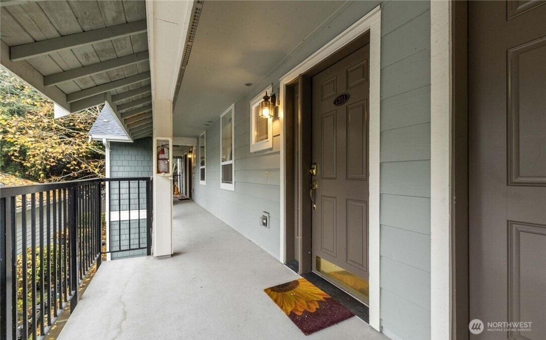 Residential Lease in Kenmore 2